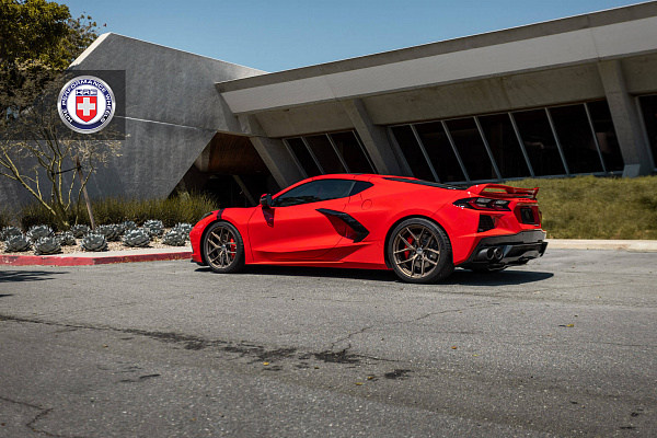 Фото дисков HRE P101SC Сатиновая бронза на Chevrolet Corvette C8