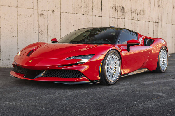 Фото дисков HRE 309 Белый глянец на Ferrari SF90