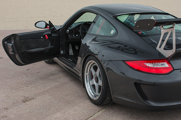Фото дисков HRE 305 Серебро на Porsche 911 VI