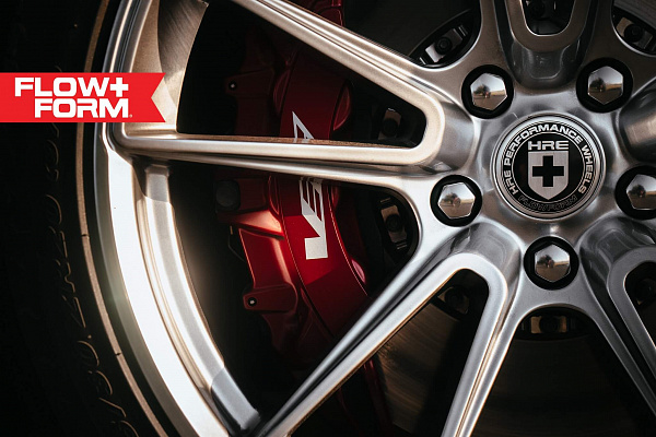 Фото дисков HRE FF04 Серебро на Cadillac CTS III