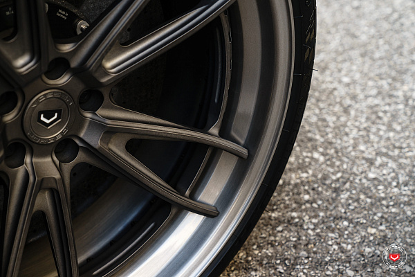 Фото дисков Vossen S17-06 (3-Piece) Сатиновый темный лак на Audi A/RS 6 (C8)