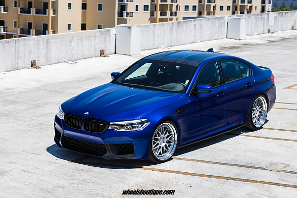 Фото дисков HRE 300 Серебро на BMW 5/M5 (G30/F90)