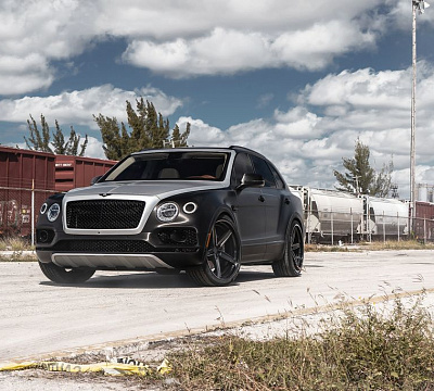 Фото дисков Anrky AN35 на Bentley Bentayga