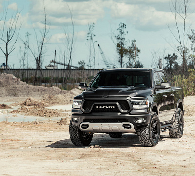 Фото дисков Vossen HF6-2 на Ram 1500 V