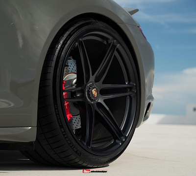 Фото дисков HRE P106 на Porsche 911 VII