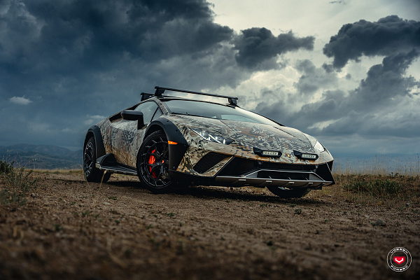 Фото дисков Vossen LC3-01T Черный глянец на Lamborghini Huracan