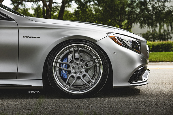 Фото дисков Strasse Wheels SV4 Deep Concave FS Сатиновый графит на Mercedes-Benz S-Class (W222, C217)