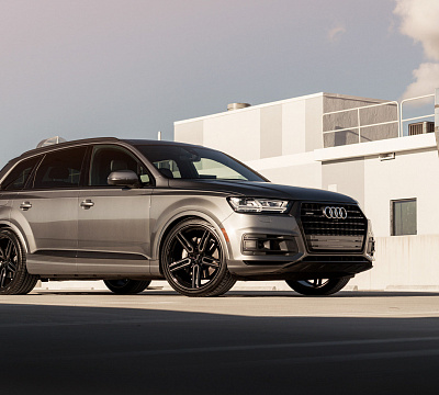 Фото дисков Vossen HF-1 на Audi Q7 (4M)