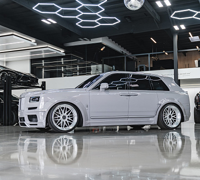 Фото дисков Anrky RS1 на Rolls-Royce Cullinan