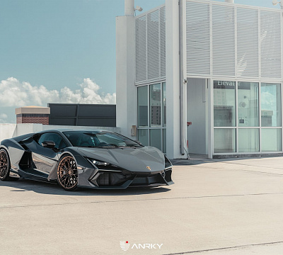 Фото дисков Anrky AN20 на Lamborghini Revuelto