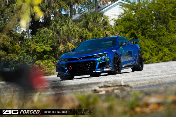 Фото дисков BC Forged RZ05 Черный матовый на Chevrolet Camaro VI