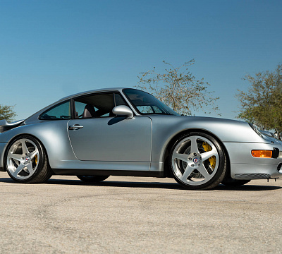 Фото дисков HRE 305M на Porsche 911 IV