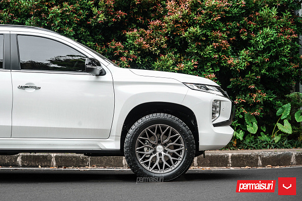 Фото дисков Vossen HF6-3 Сатиновый графит на Mitsubishi Pajero Sport III