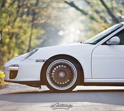 Фото дисков HRE 501 на Porsche 911 VI