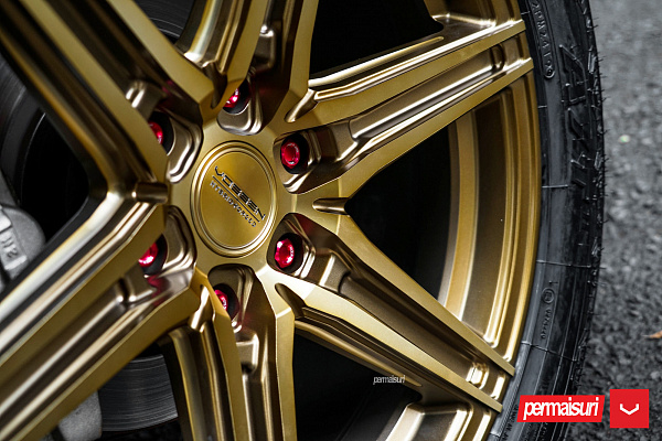 Фото дисков Vossen HF6-2 Глянцевое темное золото на Toyota Fortuner II