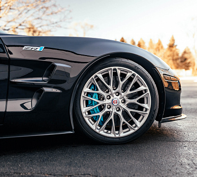 Фото дисков HRE P200 на Chevrolet Corvette C6