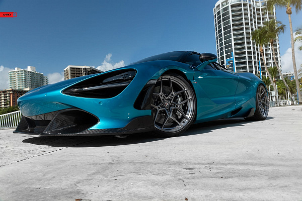 Фото дисков Anrky S1-X4 Глянцевый темный лак на McLaren 720S