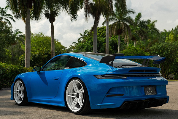 Фото дисков Anrky AN27 Белый глянец на Porsche 911 VIII