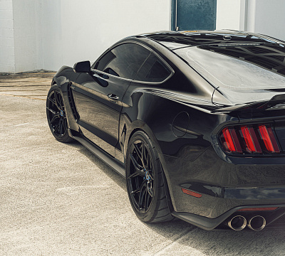 Фото дисков Vossen HF-5 на Ford Mustang VI