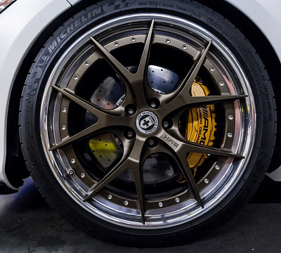 Фото дисков HRE S101 на Mercedes-Benz E-Class (W212, S212, C207)