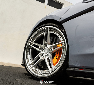 Фото дисков Anrky AN37 на McLaren 570S