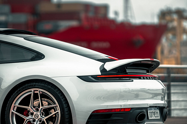 Фото дисков HRE FF11 Серебро на Porsche 911 VIII