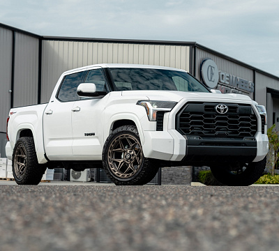 Фото дисков 4PLAY 4P55 на Toyota Tundra III