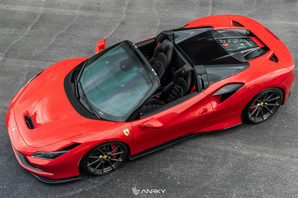 Фото дисков Anrky AN12 Глянцевый темный лак на Ferrari F8