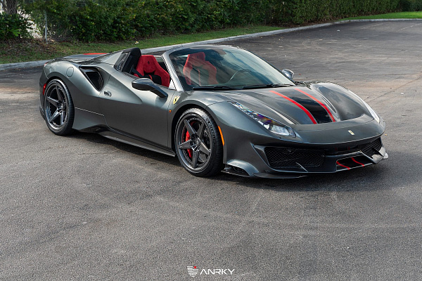 Фото дисков Anrky RS5.3 Глянцевый темный лак на Ferrari 812