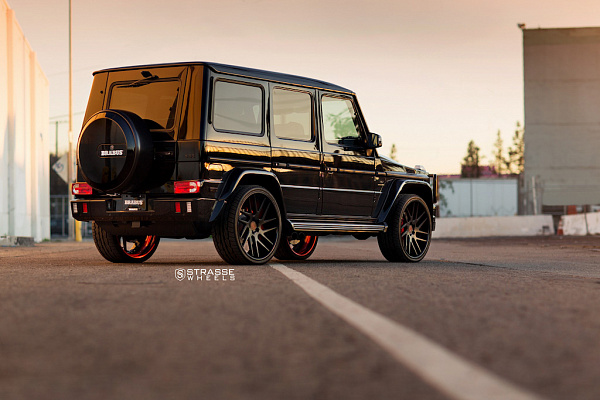 Фото дисков Strasse Wheels SM7T Deep Concave Черный сатин на Mercedes-Benz G-Class II