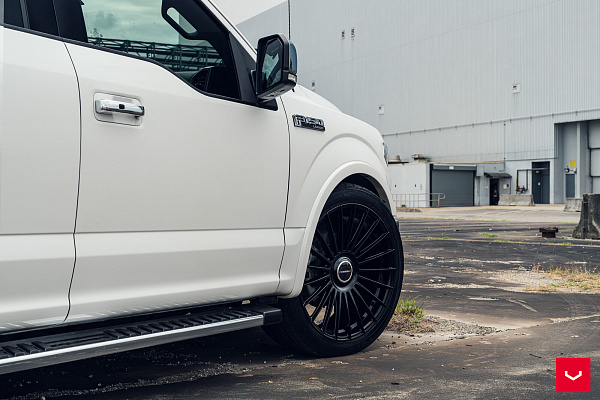 Фото дисков Vossen HF-8 Черный глянец на Ford F-150 XIII