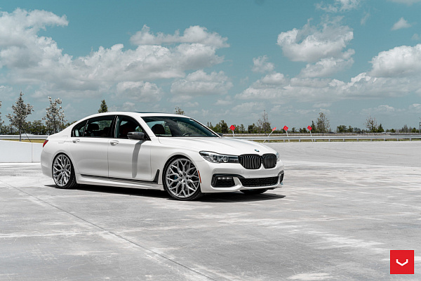 Фото дисков Vossen HF-2 Серебро на BMW 7 (G11/G12)