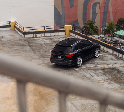 Фото дисков Vossen HFX-2 (5-Lug) на Audi Q7 (4M)