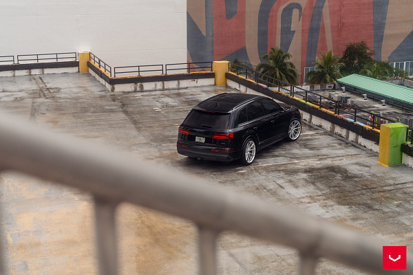 Фото дисков Vossen HFX-2 (5-Lug) Серебро на Audi Q7 (4M)