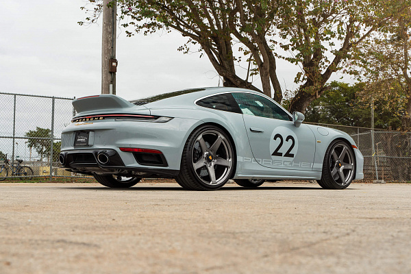 Porsche 992 Sport Classic