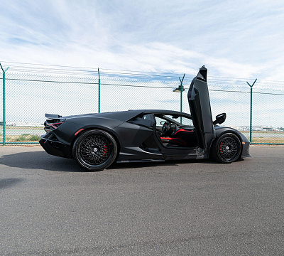 Фото дисков HRE 501 на Lamborghini Revuelto