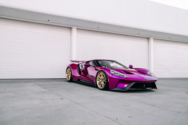 Фото дисков Brixton Forged PF14 R / RS Глянцевая шампань на Ford GT II