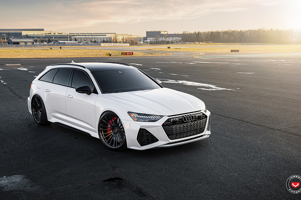 Фото дисков Vossen S17-04 Черный глянец на Audi A/RS 6 (C8)