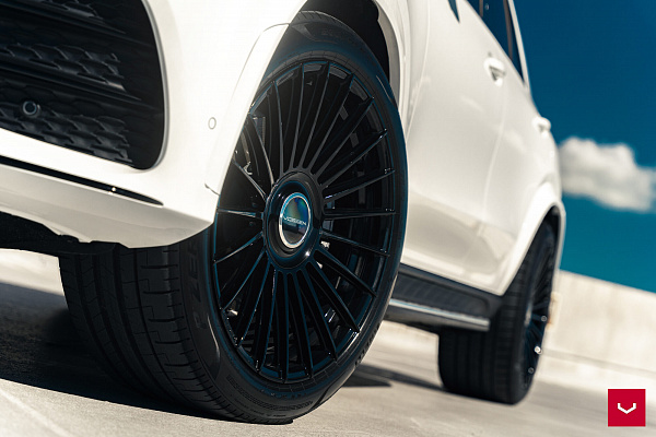 Фото дисков Vossen HF-8 Черный глянец на Mercedes-Benz GLE II