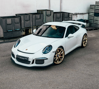 Фото дисков HRE P201 на Porsche 911 VII