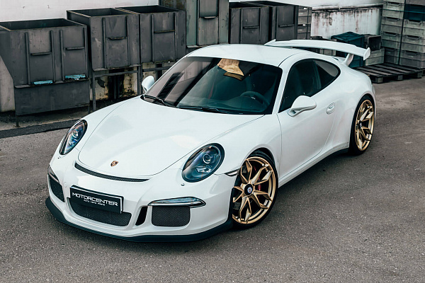 Фото дисков HRE P201 Сатиновое золото на Porsche 911 VII