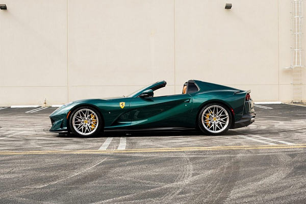 Фото дисков Anrky S1-X1 Глянцевый лак на Ferrari 812