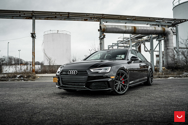Фото дисков Vossen HF-3 Глянцевый графит на Audi A/S/RS 4 (B9)