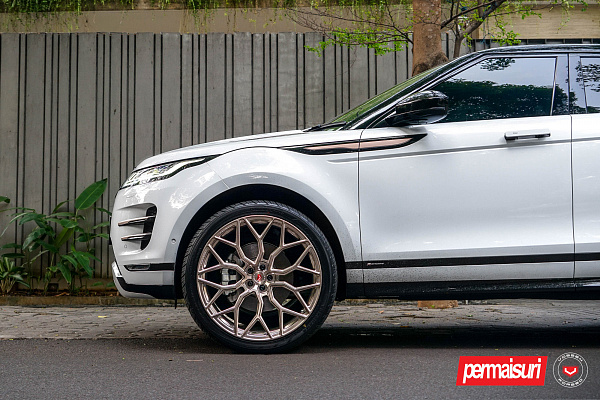 Фото дисков Vossen S17-01 Другой цвет на Land Rover Range Rover Evoque II