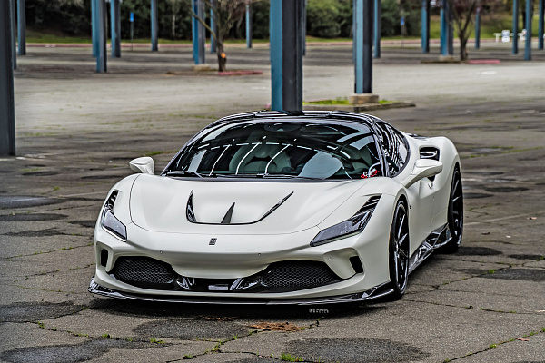 Фото дисков Strasse Wheels SV10 Deep Concave FS Черный глянец на Ferrari SF90