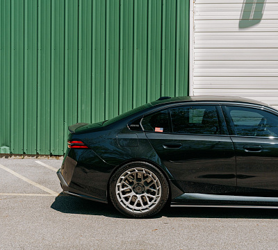 Фото дисков Brixton Forged TR08 AERO1 на BMW 5/M5 (G60/G90)