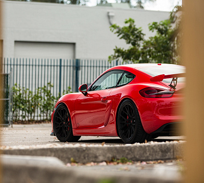Фото дисков Vossen M-X3 на Porsche Cayman II