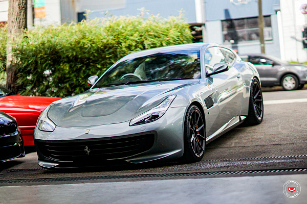 Фото дисков Vossen EVO-2 Черный сатин на Ferrari GTC4Lusso