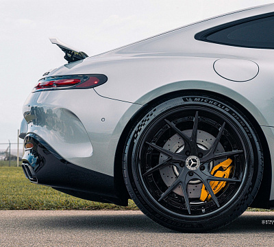 Фото дисков Strasse Wheels SM5RT Deep Concave FS на Mercedes-Benz AMG GT II