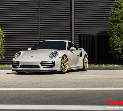 Фото дисков Vossen RS74 на Porsche 911 VII